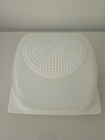 Tupperware juustokupu