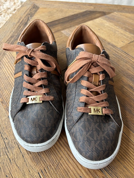 Michael Kors -tennarit