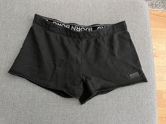 Naisten lyhyet shortsit