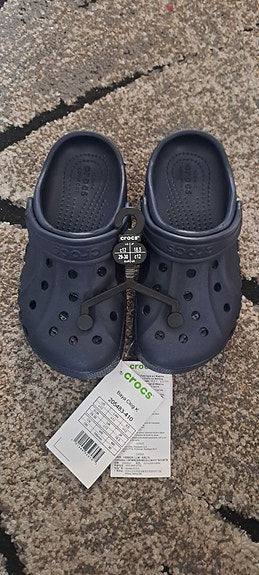 Lasten käyttämättömät Crocs-sandaalit 29-30