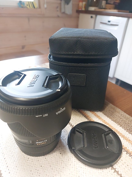 Sigma EX DG 28 mm 1:18