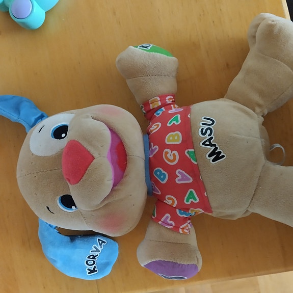 Fisher price laulava koira