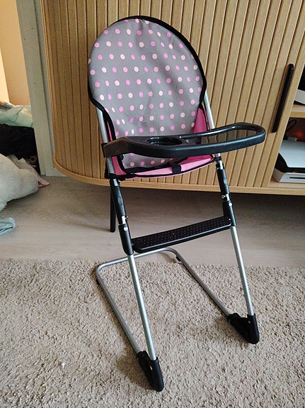 Nuken syöttötuoli