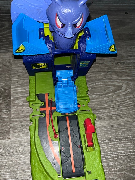 Hot Wheels auto lelu
