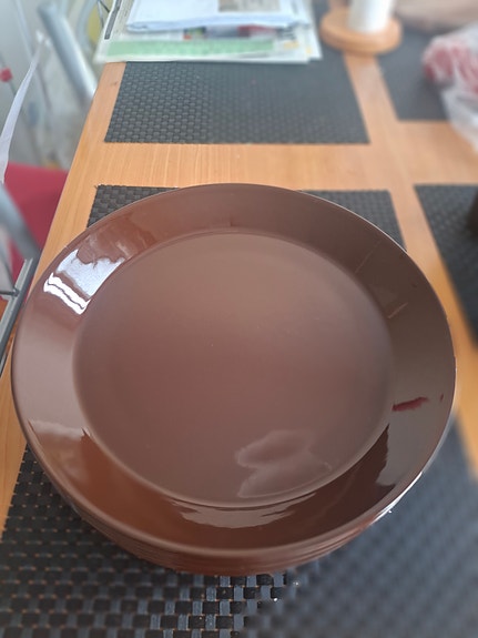 Arabia Teema Ruskea ruokalautanen