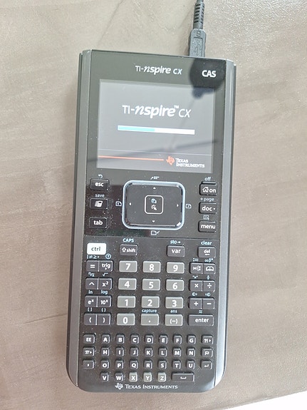 Texas Instruments TI-Nspire CX CAS graafinen laskin