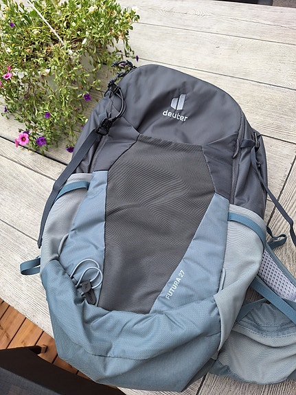 Uusi DEUTER FUTURA 27 GRAPHITE-SHALE