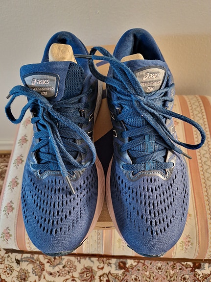 Naisten Asics Gel-Kayano 28 juoksukengät
