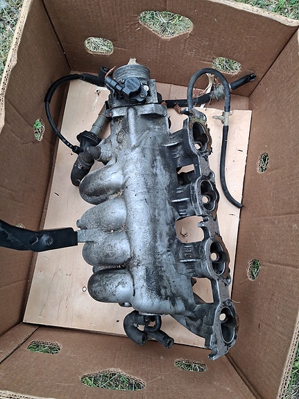 Volvo S40 / V40 t4 1.9 imusarja ja kaasuläppäkotelo