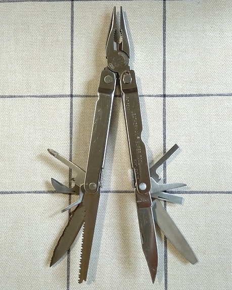 Leatherman SUPER TOOL