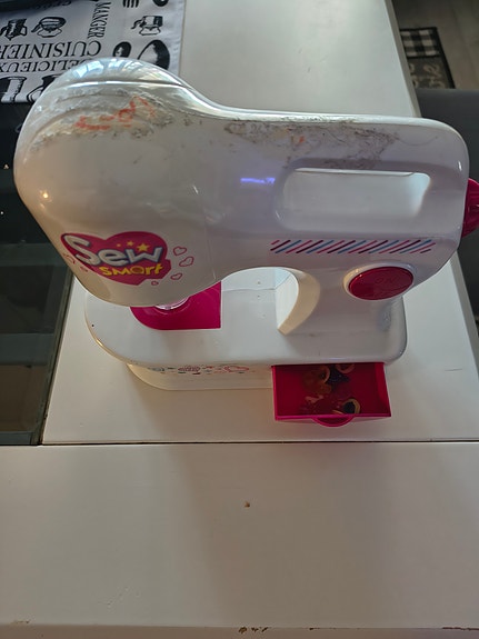 Lasten ompelukone