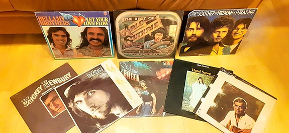 LP-levyjä Arlo Guthrie Neil Diamond Richard Fagan David Soul yms
