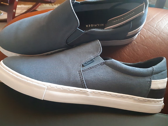 Miesten uudet Tommy Hilfiger kengät/tossut