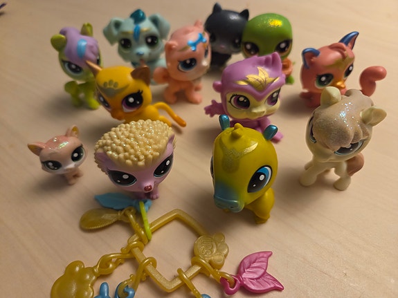 Littlest Pet Shop figuurit ja tarvikkeet