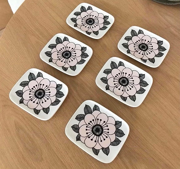Marimekko Oiva Kestit pale pink lautanen