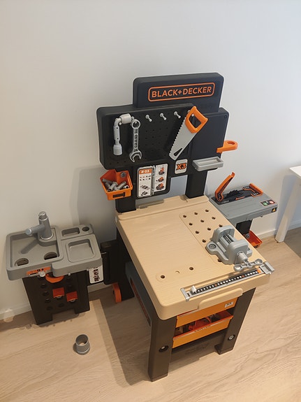 Black and Decker megacenter leikki työkalupöytä