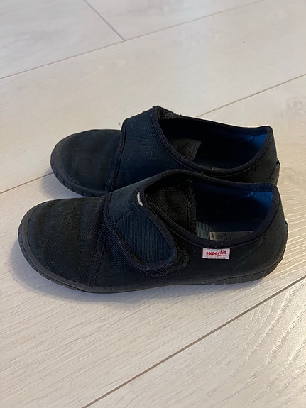 Superfit kangaskengät koko 28