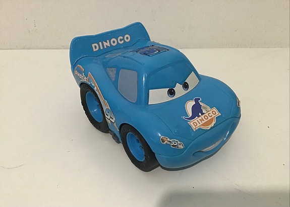 Disney Pixar Cars Dinoco Salama McQueen, isompi muovinen