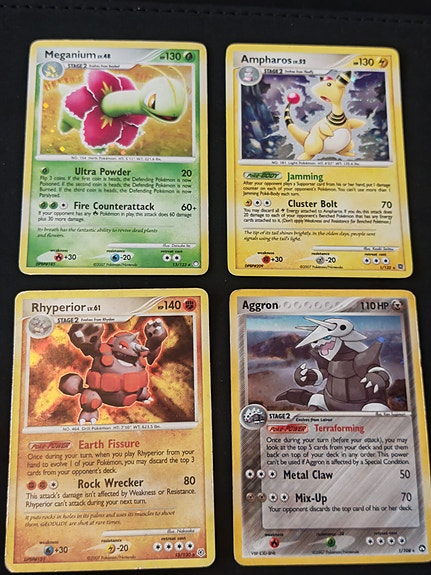 2007 Pokemon holo kortteja