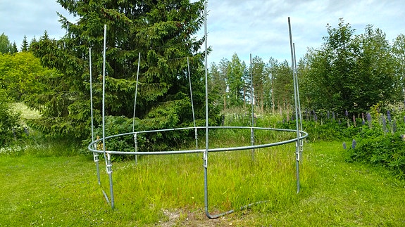 Trampoliinin kehikko