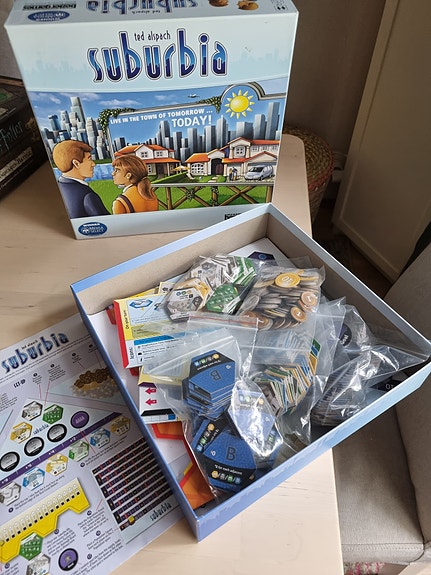 Suburbia (ENG)