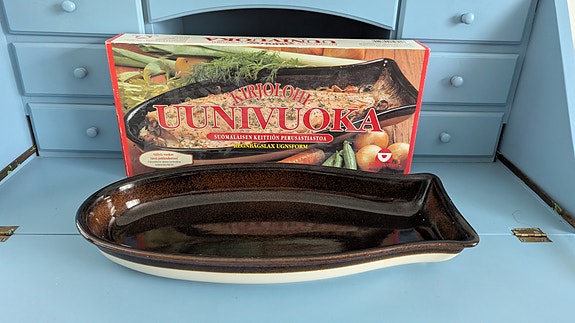 Kermansavi Heinä Kirjolohi Uunivuoka / Kalavuoka (Alkuperäisessä Paketissa)