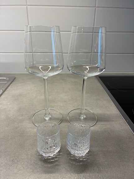 Iittala viinilasit ja shottilasit