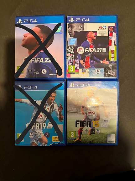 PlayStation 4 FIFA 15, 19, 21 ja 22 pelit