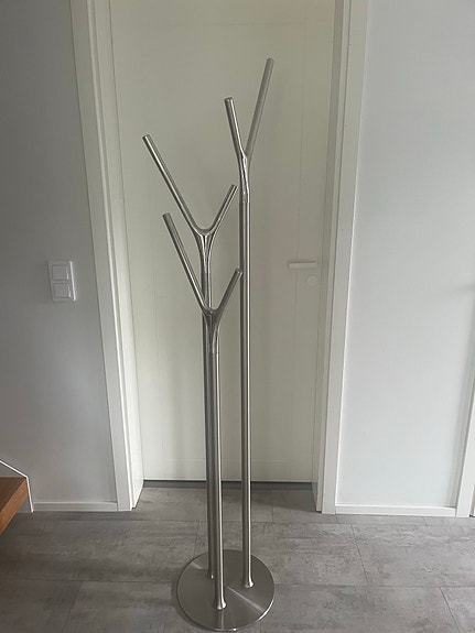 Frost Denmark Wishbone Hall Stand, design naulakko