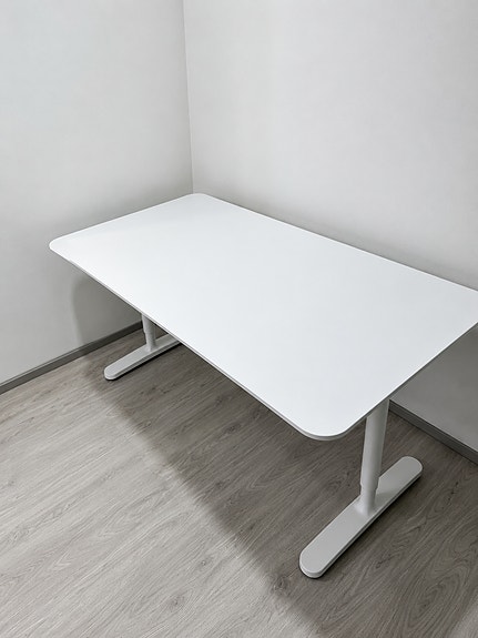 Työpöytä BEKANT IKEA valkoinen 160x80