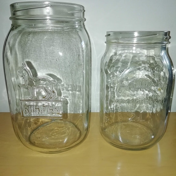 Retro Riihimäen Ilvestölkki/Karhu keittiötölkki