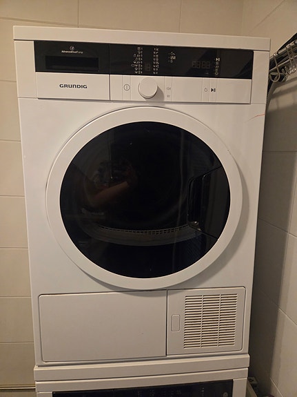 Grundig kuivausrumpu