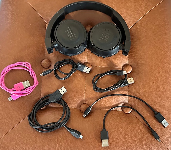 JBL kuulokkeet