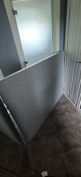 Sängynpääty harmaa. 160 leveä 120cm korkea