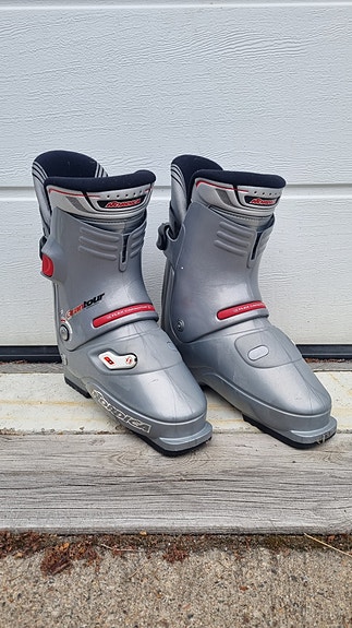 Nordica laskettelumonot koko 26.5 harmaa