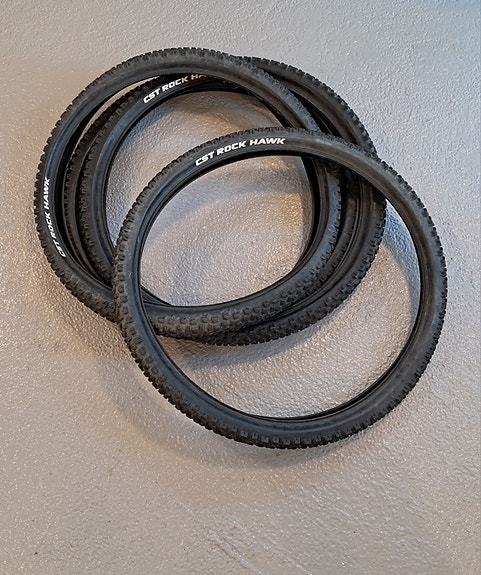 CST Rock Hawk renkaat 29"