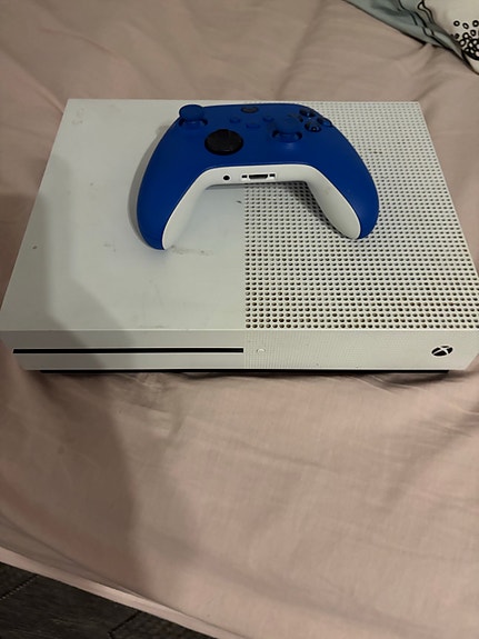 Microsoft Xbox One pelikonsoli valkoinen