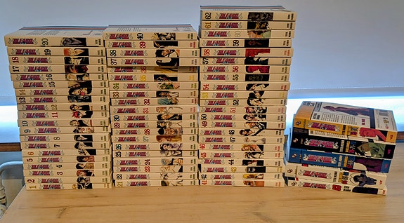 Bleach manga 1-74 pokkarit, täydellinen setti (suomi/englanti)