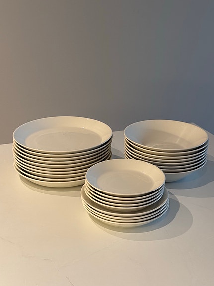 Iittala valkoinen lautas- ja kulhosetti
