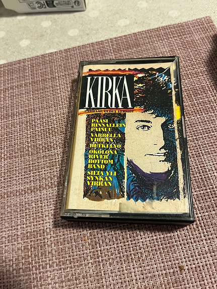 Kirka Parhaat, uudet versiot kasetti