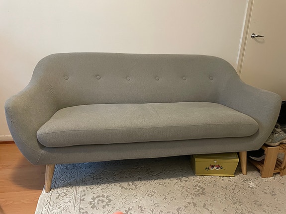 Uuden veroinen sohva