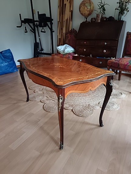 Chippendale sohvapöytä vintage