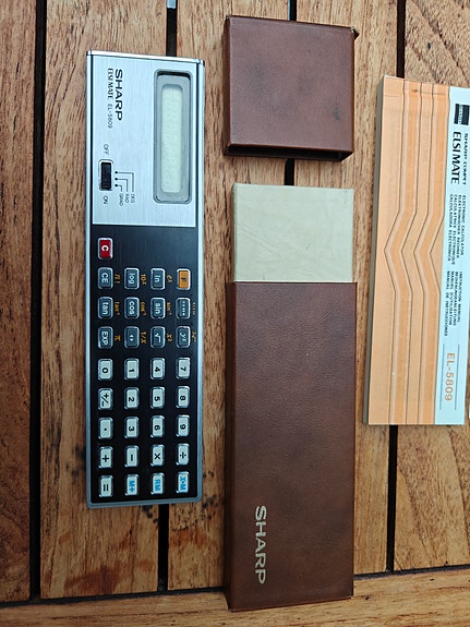 Sharp ELSI MATE EL-5809 laskin