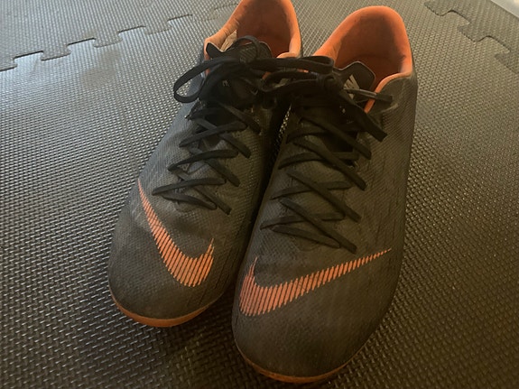 Nike Mercurial -jalkapallokengät 42