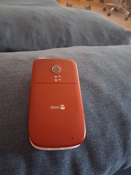 Doro PhoneEasy 621 läppäpuhelin