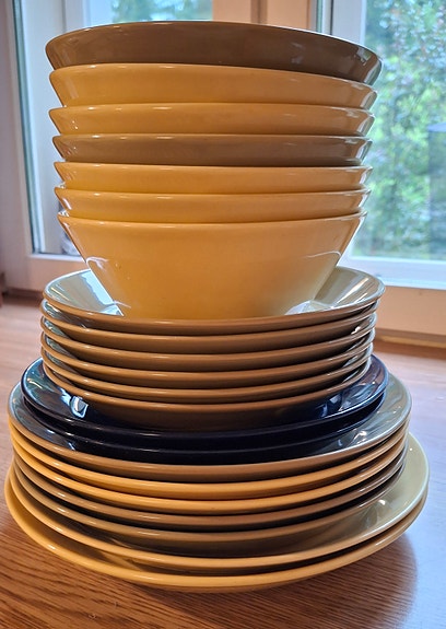Iittala & Arabia Teema, lautasia 22 kpl