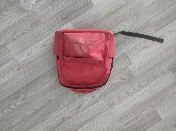 Adidas reppu