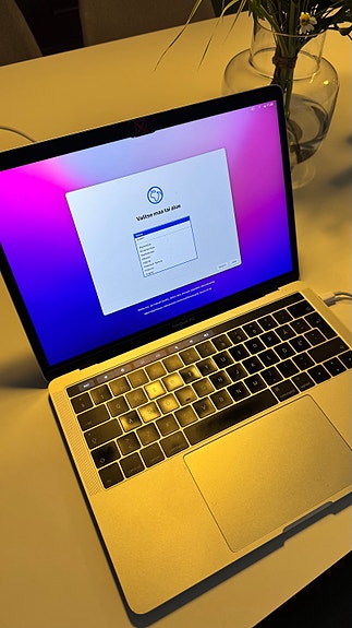 Apple MacBook Pro, 13”, 2016