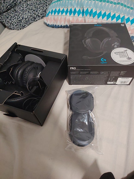 logitech pro kuulokkeet