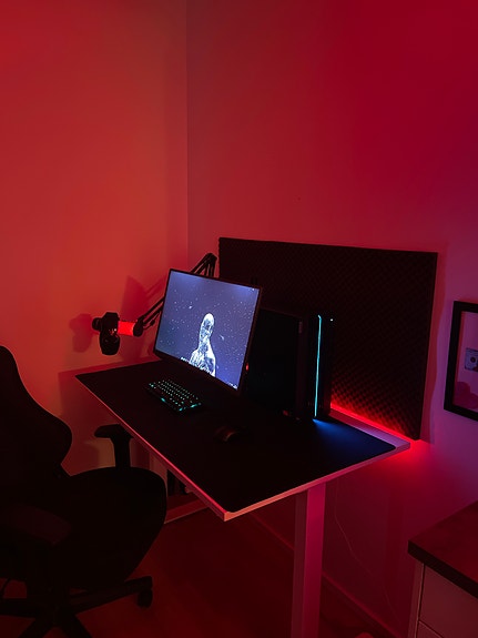 🎮 Tehokas Tietokone setup – Lenovo LOQ + 240 Hz Samsung + Hyvät oheislaitteet